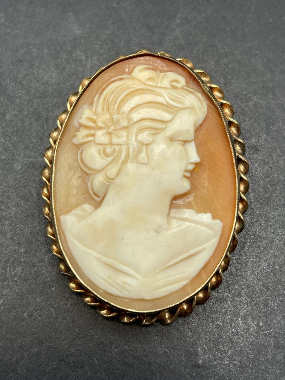 Vintage AMCO Signed 1/20 14k Gold Filled Oval Cameo Brooch Pin Pendant 39.3mm